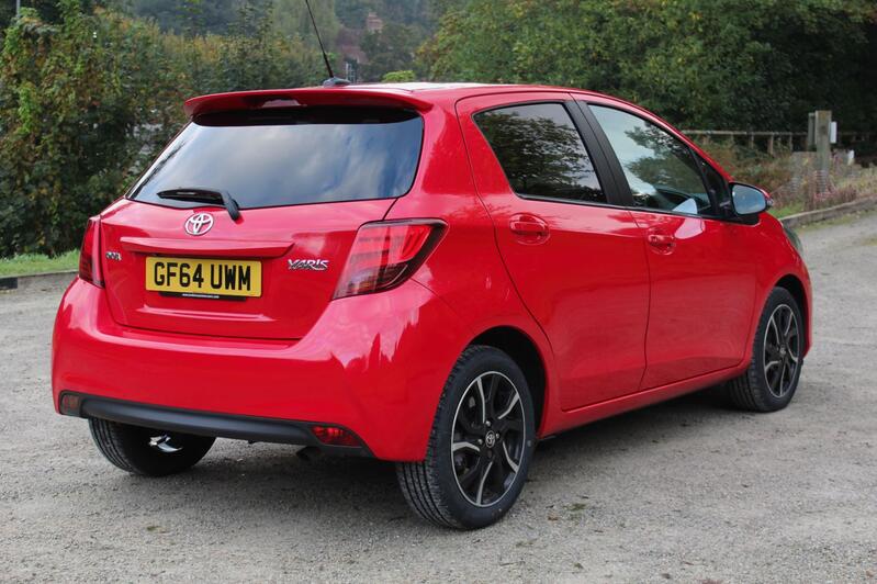 TOYOTA YARIS