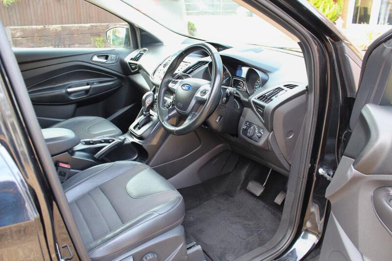 FORD KUGA