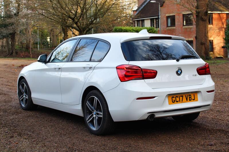 BMW 1 SERIES