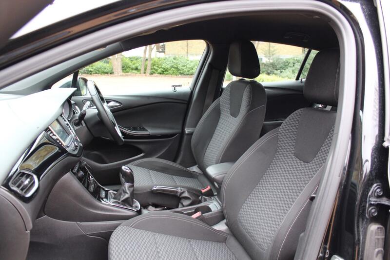 VAUXHALL ASTRA