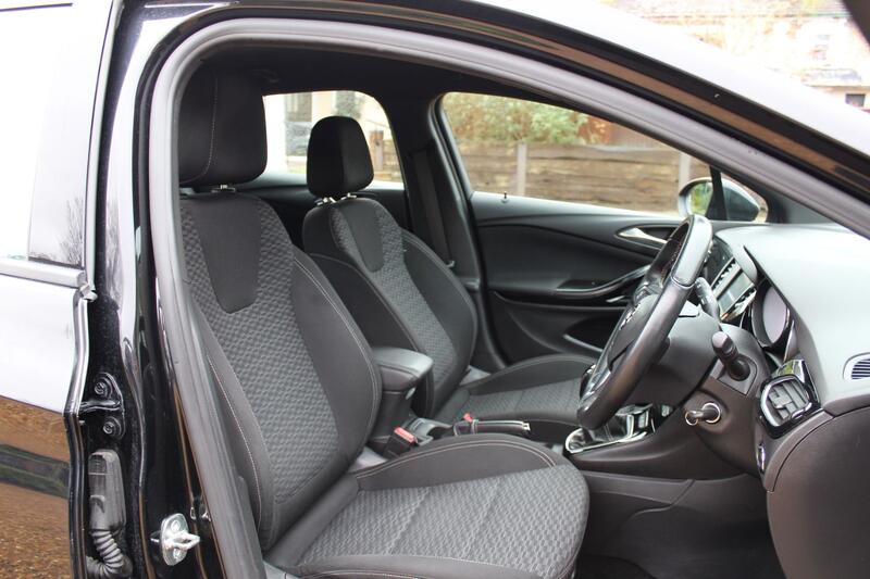 VAUXHALL ASTRA