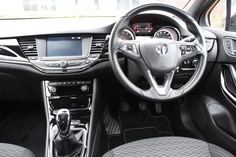 VAUXHALL ASTRA