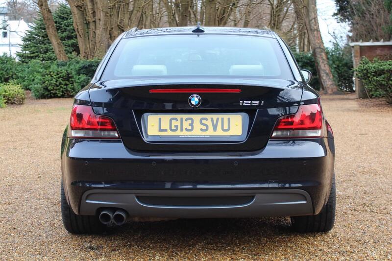 BMW 1 SERIES