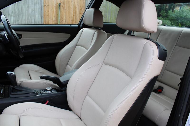 BMW 1 SERIES