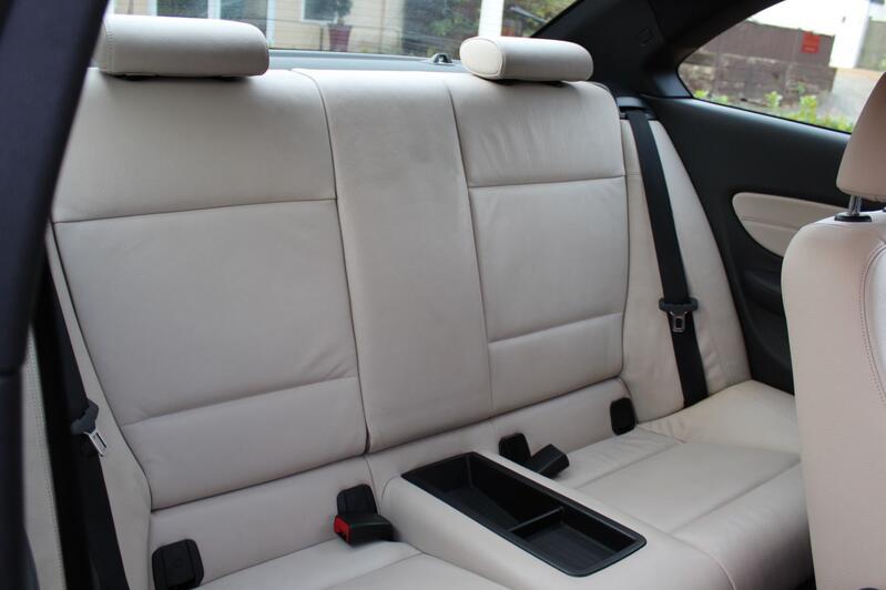 BMW 1 SERIES