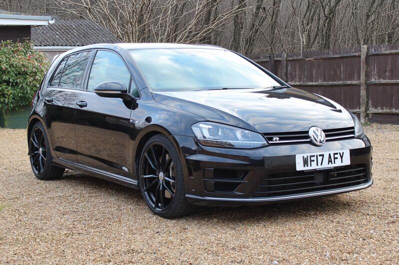 View VOLKSWAGEN GOLF 2.0 TSI BlueMotion Tech R