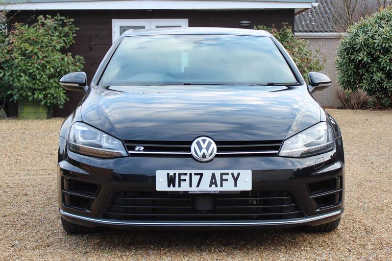 View VOLKSWAGEN GOLF 2.0 TSI BlueMotion Tech R