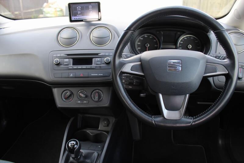 SEAT IBIZA
