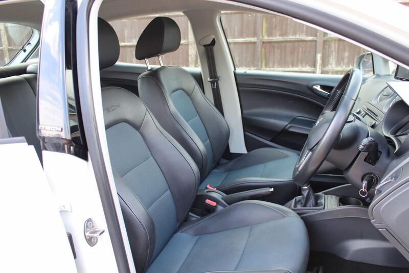 SEAT IBIZA