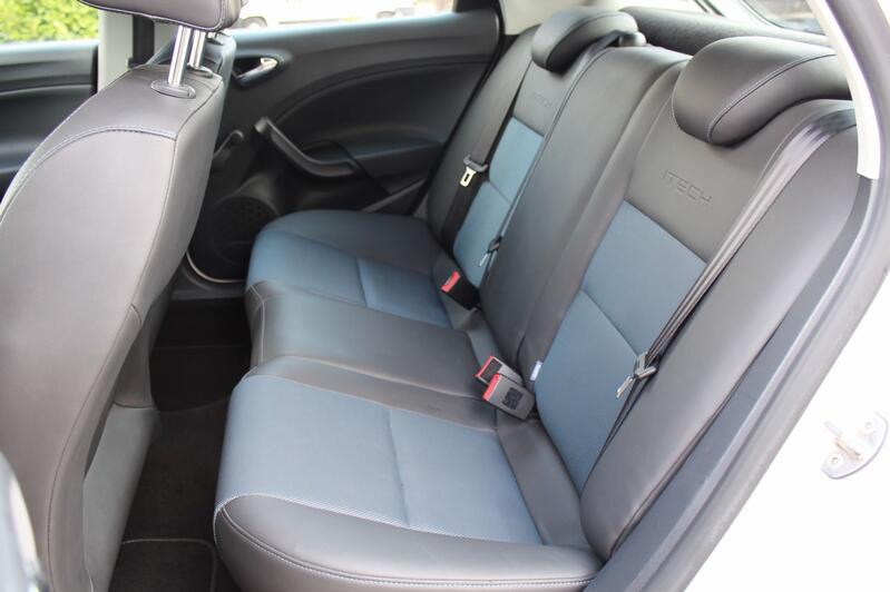 SEAT IBIZA
