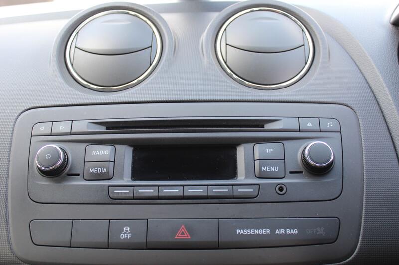 SEAT IBIZA