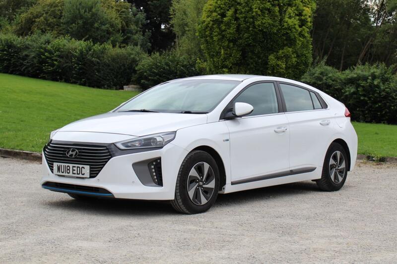 View HYUNDAI IONIQ 1.6 h-GDi Premium SE