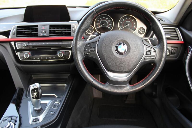 BMW 3 SERIES