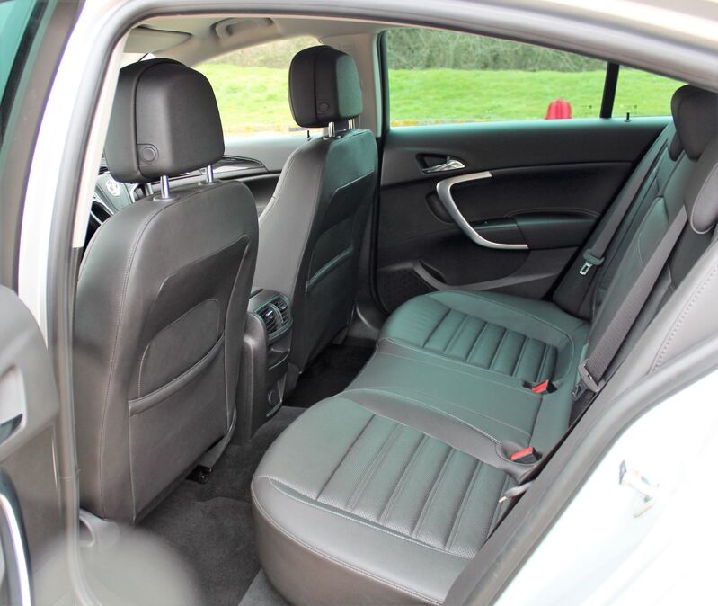 VAUXHALL INSIGNIA