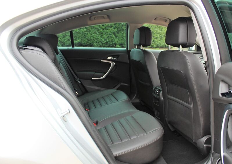VAUXHALL INSIGNIA