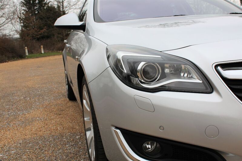 VAUXHALL INSIGNIA