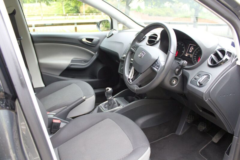 SEAT IBIZA