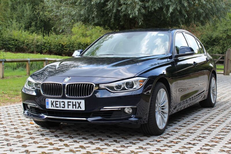 View BMW 3 SERIES 320I LUXURY