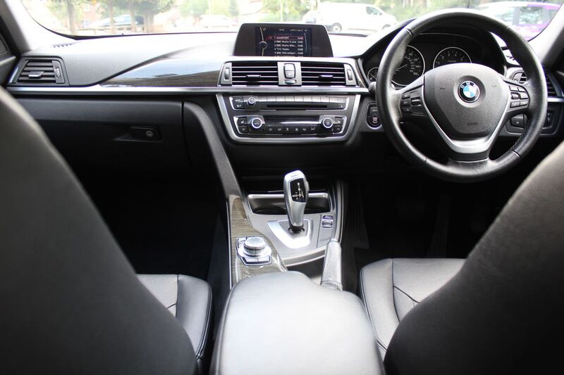 BMW 3 SERIES