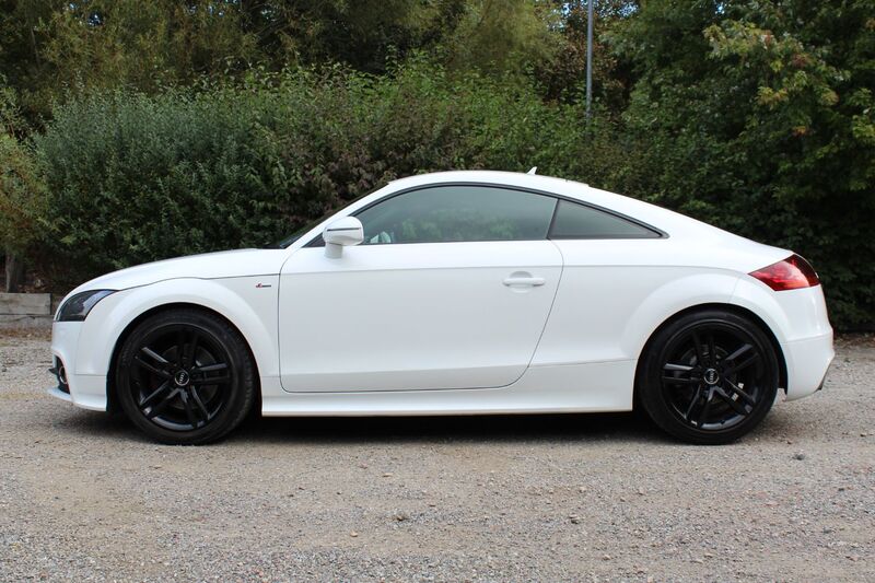 AUDI TT