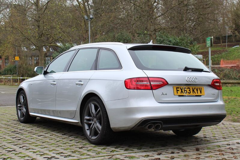 AUDI A4