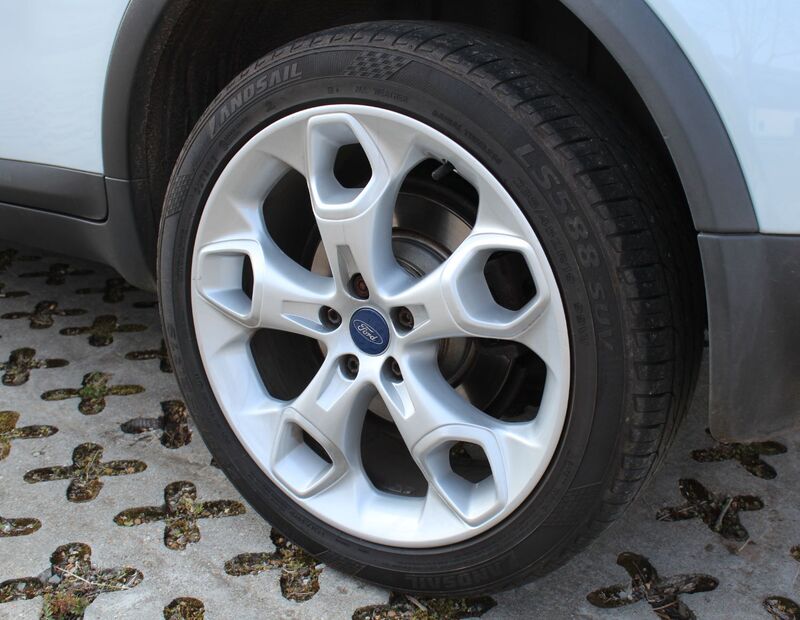 FORD KUGA