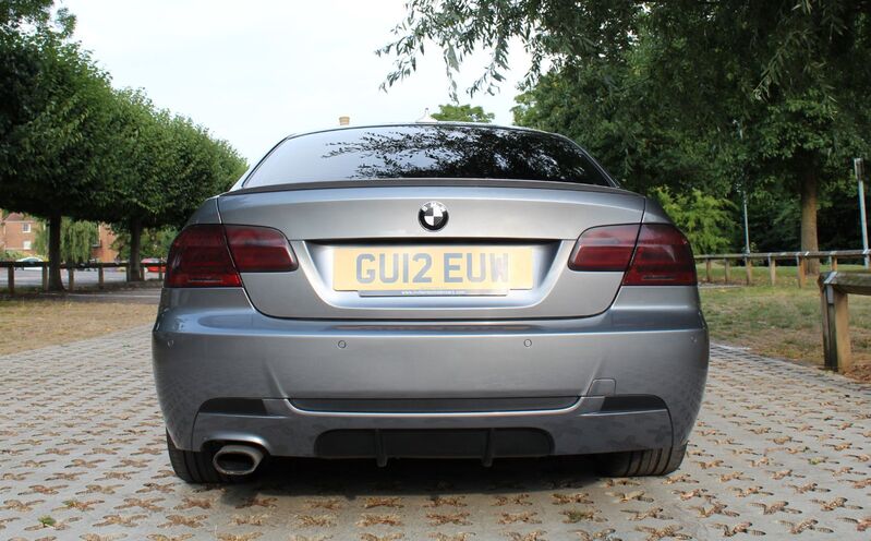 BMW 3 SERIES