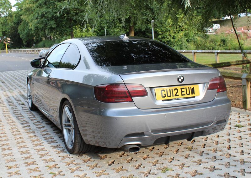 BMW 3 SERIES