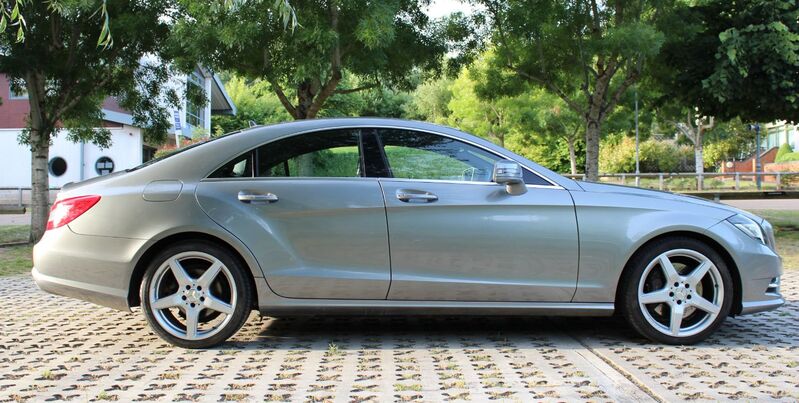 MERCEDES-BENZ CLS