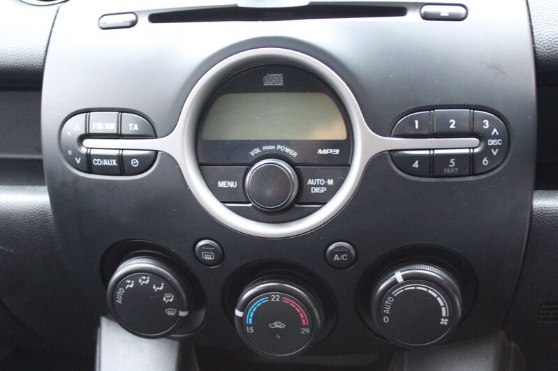 MAZDA MAZDA2