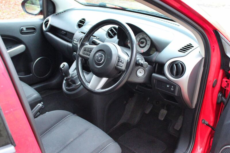 MAZDA MAZDA2