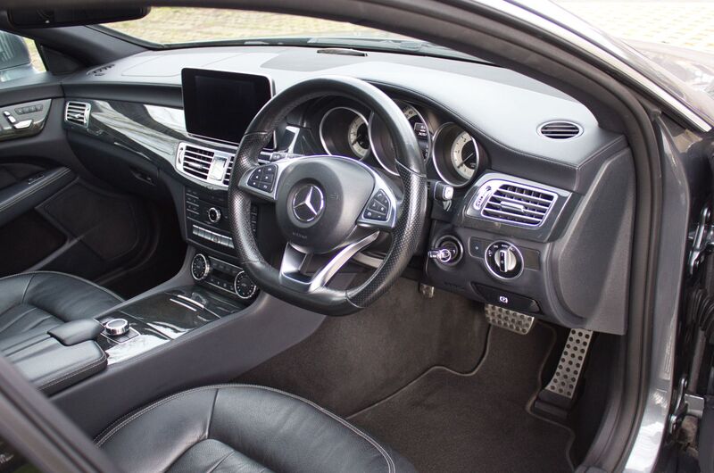 MERCEDES-BENZ CLS