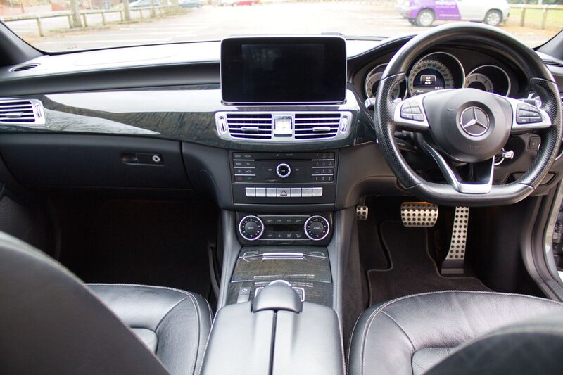 MERCEDES-BENZ CLS