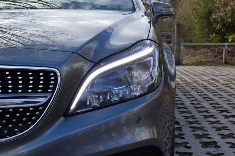 MERCEDES-BENZ CLS