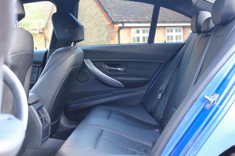 BMW 3 SERIES